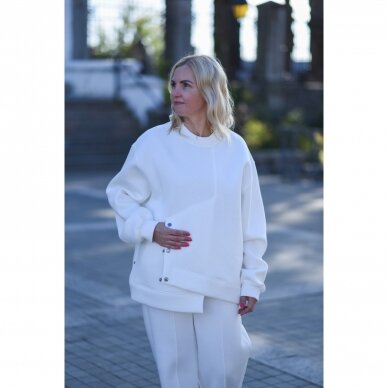Baltas džemperis „Tau“ 1