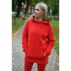 Raudonas oversize stiliaus džemperis su gobtuvu
