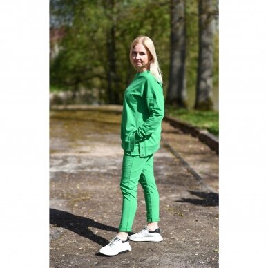 Žalias trikotažinis kostiumas „Dina“